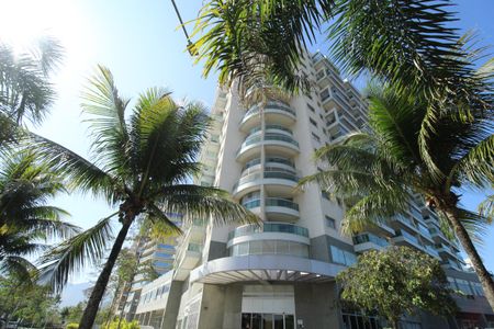 Apartamento à venda com 79m², 2 quartos e 1 vagaFachada