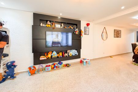 Casa à venda com 150m², 3 quartos e 2 vagas Casa à venda com 150m², 3 quartos e 2 vagasSala