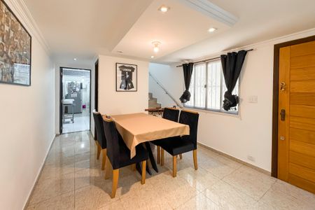 Casa à venda com 150m², 3 quartos e 2 vagas Casa à venda com 150m², 3 quartos e 2 vagasSala