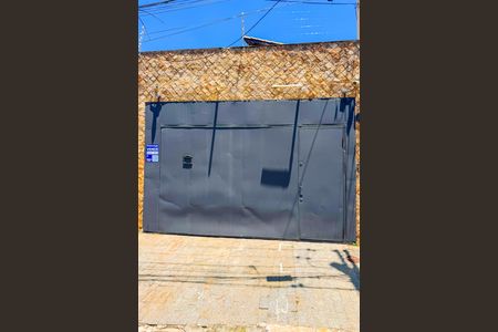 Casa à venda com 150m², 3 quartos e 2 vagas Casa à venda com 150m², 3 quartos e 2 vagasFachada + Plaquinha