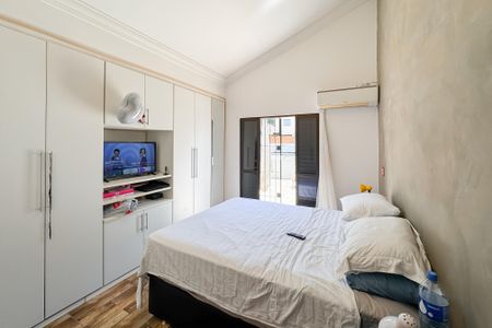 Casa à venda com 150m², 3 quartos e 2 vagas Casa à venda com 150m², 3 quartos e 2 vagasSuíte master