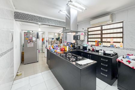 Casa à venda com 150m², 3 quartos e 2 vagas Casa à venda com 150m², 3 quartos e 2 vagasCozinha