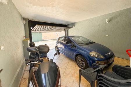 Casa à venda com 150m², 3 quartos e 2 vagas Casa à venda com 150m², 3 quartos e 2 vagasGaragem