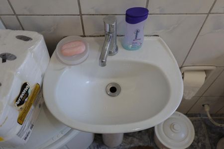 Apartamento à venda com 60m², 2 quartos e sem vaga Apartamento à venda com 60m², 2 quartos e sem vagaBanheiro