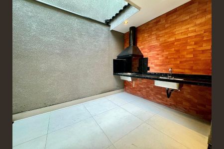 Casa à venda com 113m², 3 quartos e 2 vagas Casa à venda com 113m², 3 quartos e 2 vagasFoto 07