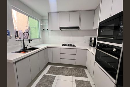 Casa de condomínio à venda com 120m², 3 quartos e 2 vagas Casa de condomínio à venda com 120m², 3 quartos e 2 vagasCozinha