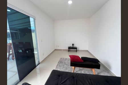 Casa de condomínio à venda com 120m², 3 quartos e 2 vagas Casa de condomínio à venda com 120m², 3 quartos e 2 vagasSala Tv - Cinema