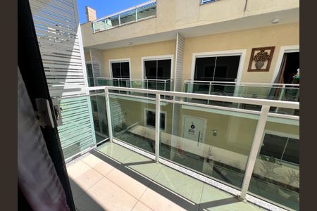 Casa de condomínio à venda com 120m², 3 quartos e 2 vagas Casa de condomínio à venda com 120m², 3 quartos e 2 vagasVaranda - Suite 02