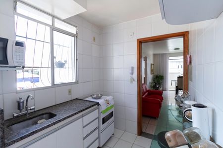 Apartamento à venda com 68m², 3 quartos e 2 vagasCozinha e Área de Serviço