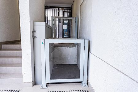 Apartamento à venda com 44m², 2 quartos e 1 vaga Apartamento à venda com 44m², 2 quartos e 1 vagaElevador acesso
