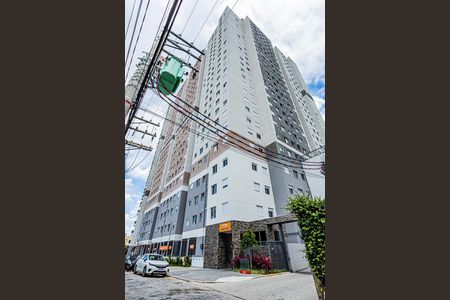 Apartamento à venda com 44m², 2 quartos e 1 vaga Apartamento à venda com 44m², 2 quartos e 1 vagaFachada