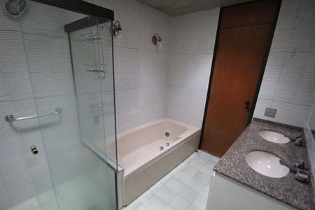 Casa à venda com 480m², 4 quartos e 5 vagas