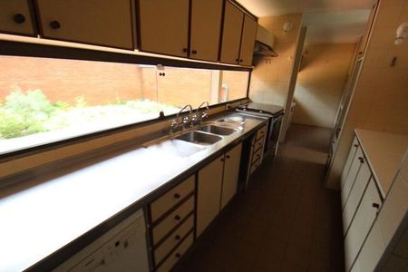 Casa à venda com 480m², 4 quartos e 5 vagas