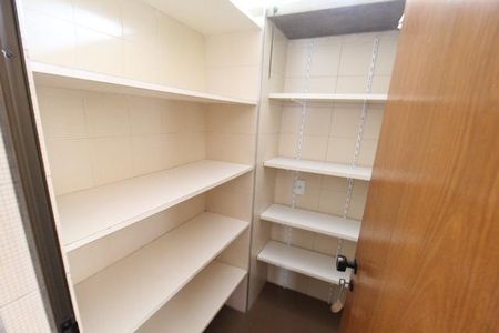 Casa à venda com 480m², 4 quartos e 5 vagas