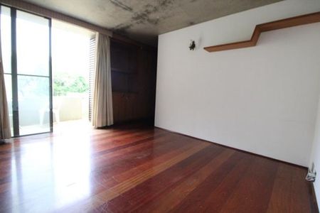 Casa à venda com 480m², 4 quartos e 5 vagas