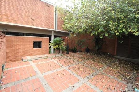 Casa à venda com 480m², 4 quartos e 5 vagas