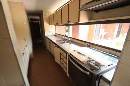 Casa à venda com 480m², 4 quartos e 5 vagas