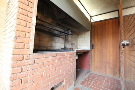 Casa à venda com 480m², 4 quartos e 5 vagas