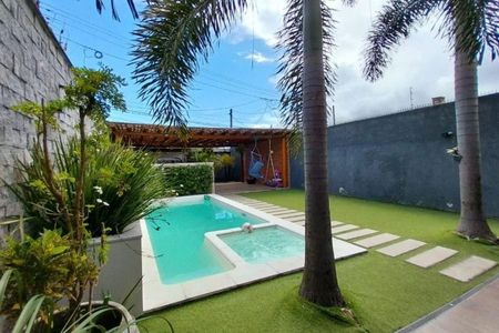 Casa à venda com 141m², 4 quartos e 2 vagas