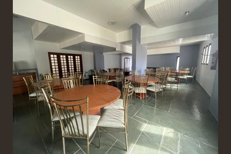 Apartamento à venda com 263m², 4 quartos e 3 vagas Apartamento à venda com 263m², 4 quartos e 3 vagasÁrea comum - Salão de festas