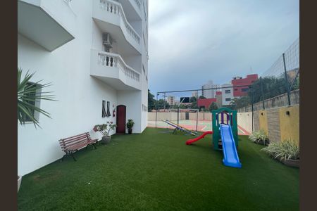 Apartamento à venda com 263m², 4 quartos e 3 vagas Apartamento à venda com 263m², 4 quartos e 3 vagasÁrea comum - Playground