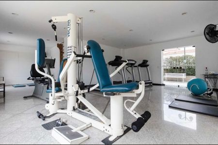 Apartamento à venda com 150m², 3 quartos e 2 vagas Apartamento à venda com 150m², 3 quartos e 2 vagasAcademia
