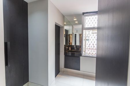 Apartamento à venda com 164m², 2 quartos e 1 vagaÁrea de Serviço