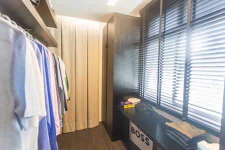 Apartamento à venda com 164m², 2 quartos e 1 vagaCloset da Suíte 1