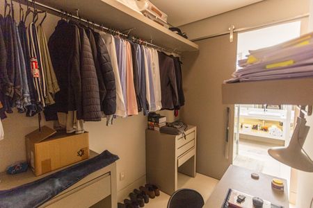 Apartamento à venda com 164m², 2 quartos e 1 vagaCloset da Suíte 2