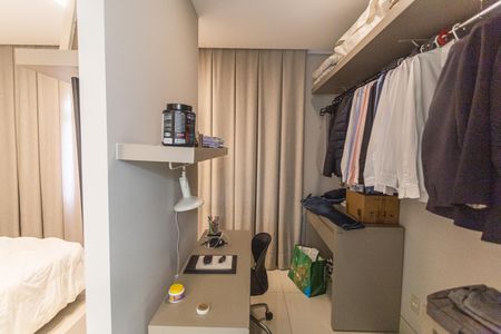 Apartamento à venda com 164m², 2 quartos e 1 vagaCloset da Suíte 2