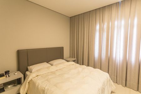 Apartamento à venda com 164m², 2 quartos e 1 vagaSuíte 2