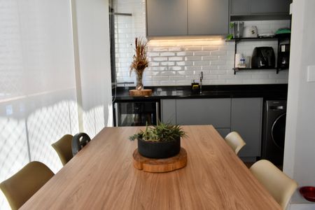 Apartamento à venda com 58m², 2 quartos e 1 vaga Apartamento à venda com 58m², 2 quartos e 1 vagaSacada