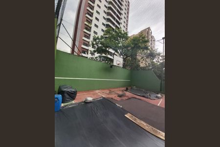 Apartamento à venda com 140m², 4 quartos e 2 vagasFoto 02