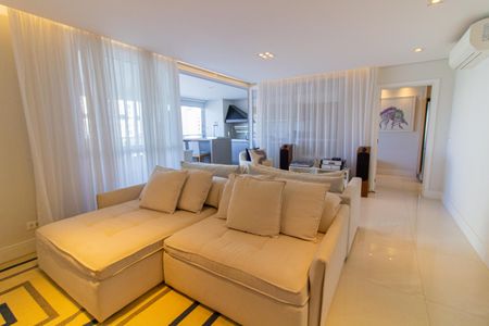 Apartamento à venda com 175m², 3 quartos e 3 vagasSala