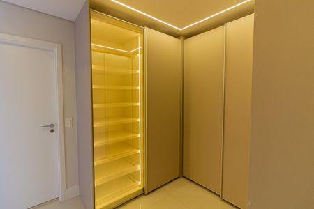 Apartamento à venda com 175m², 3 quartos e 3 vagasSuíte 1 