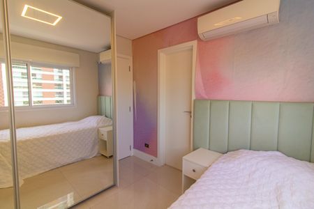 Apartamento à venda com 175m², 3 quartos e 3 vagasSuíte 2