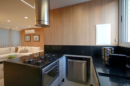 Apartamento à venda com 233m², 3 quartos e 3 vagasCozinha