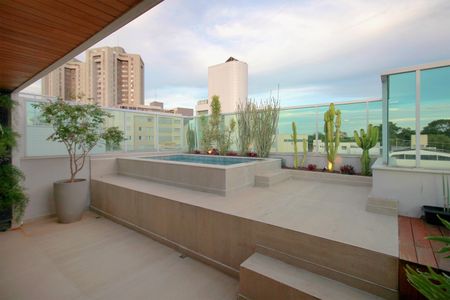 Apartamento à venda com 233m², 3 quartos e 3 vagasCobertura