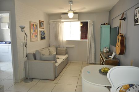 Apartamento à venda com 47m², 2 quartos e sem vagaSala