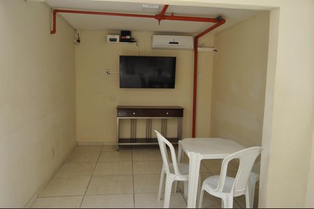 Apartamento à venda com 47m², 2 quartos e sem vagaÁrea comum