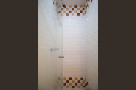 Apartamento à venda com 117m², 2 quartos e 1 vaga Apartamento à venda com 117m², 2 quartos e 1 vagaBanheiro social