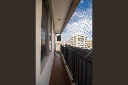 Apartamento à venda com 117m², 2 quartos e 1 vaga Apartamento à venda com 117m², 2 quartos e 1 vagaSala - Varanda