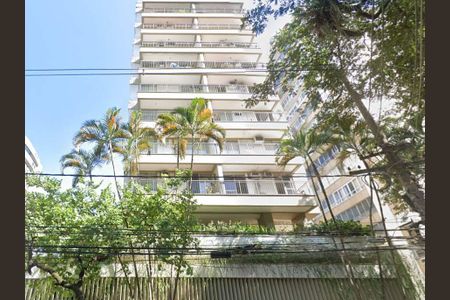 Apartamento à venda com 117m², 2 quartos e 1 vaga Apartamento à venda com 117m², 2 quartos e 1 vagaFachada