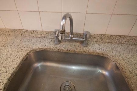 Apartamento à venda com 117m², 2 quartos e 1 vaga Apartamento à venda com 117m², 2 quartos e 1 vagaCozinha - torneira da pia