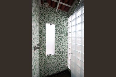 Apartamento à venda com 117m², 2 quartos e 1 vaga Apartamento à venda com 117m², 2 quartos e 1 vagaBanheiro da suíte