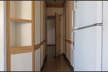 Apartamento à venda com 330m², 5 quartos e 5 vagas Apartamento à venda com 330m², 5 quartos e 5 vagasArmarios da copa