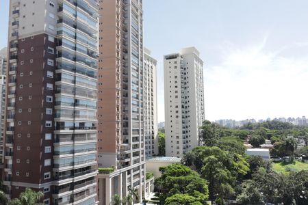 Apartamento à venda com 330m², 5 quartos e 5 vagas Apartamento à venda com 330m², 5 quartos e 5 vagasVista da Sacada