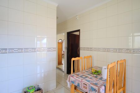 Casa para alugar com 136m², 2 quartos e 3 vagasCozinha