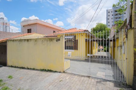 Casa para alugar com 136m², 2 quartos e 3 vagasFachada