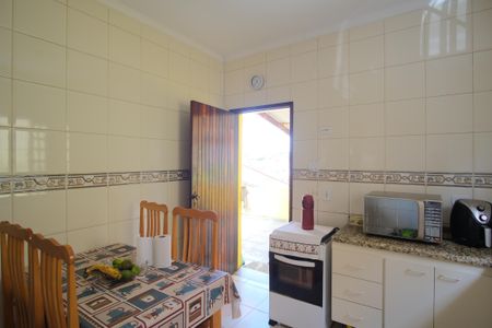 Casa para alugar com 136m², 2 quartos e 3 vagasCozinha